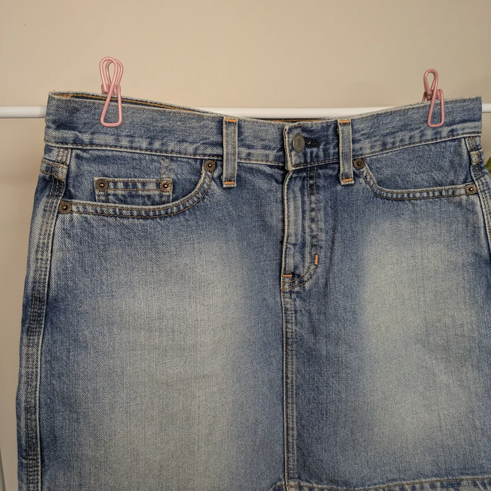 Vintage Y2K GAP Jeans Medium Wash Cotton Denim Mini Skirt